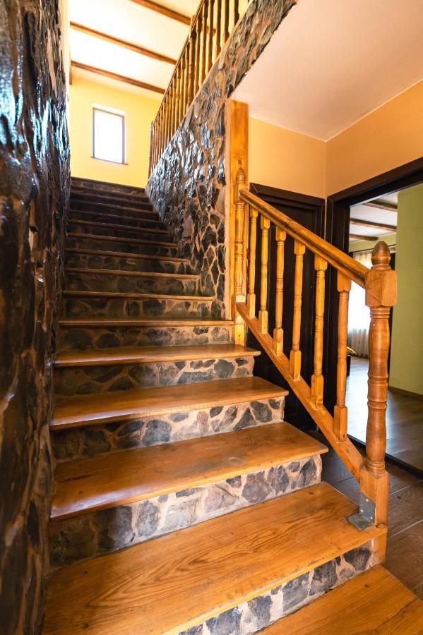 Casa De Vacanta Sadu Экстерьер фото